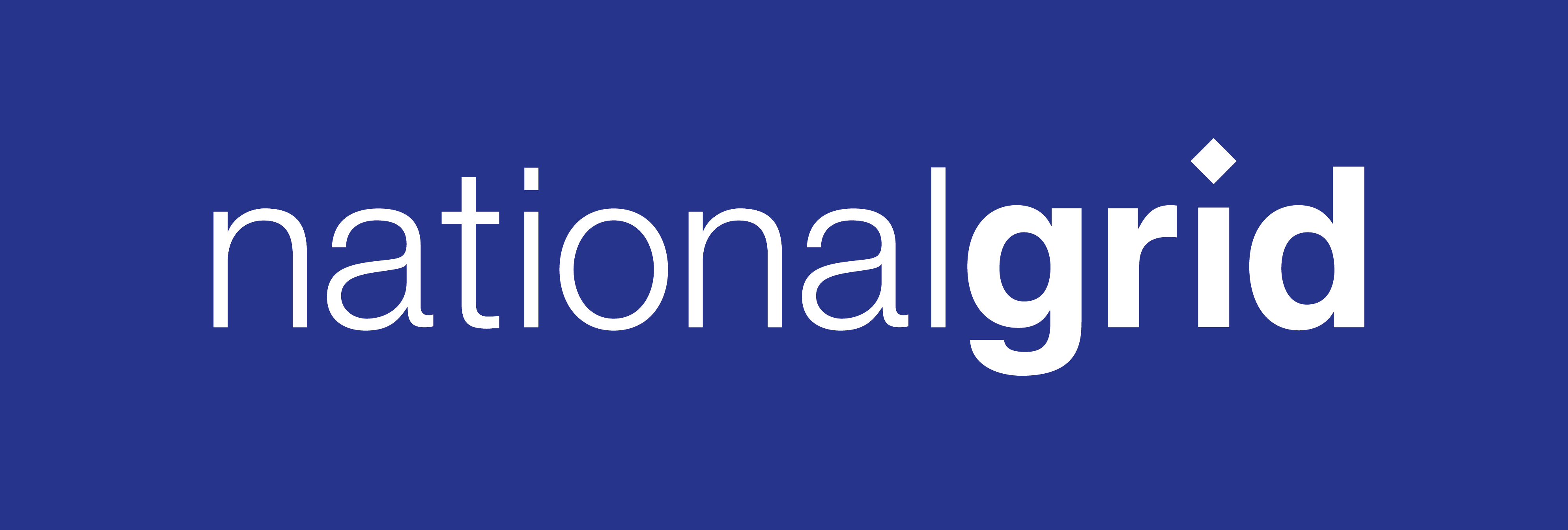 Logo National Grid gyda testun gwyn ar gefndir glas tywyll. Mae'r gair 'grid' yn cynnwys siap diemwnt bach gwyn uwchben y llythyren 'i'