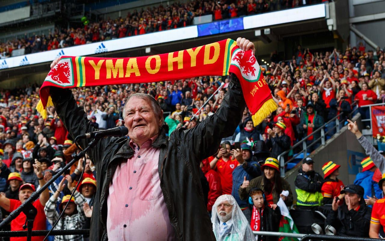 Dafydd Iwan - Cymru ye. Wcrain